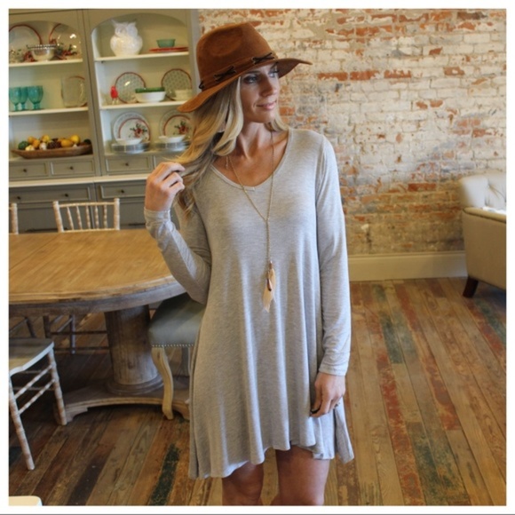 Infinity Raine Dresses & Skirts - Gray Long Sleeve V Neck Dress